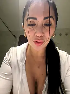 Snapshot of tamara_jay chatting on December 4, 2025, 8:02 am tamara jay online show from December 4, 2025, 8:02 am