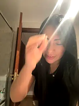 Snapshot of tamara_jay chatting on November 19, 2025, 8:53 pm tamara jay online show from November 19, 2025, 8:53 pm