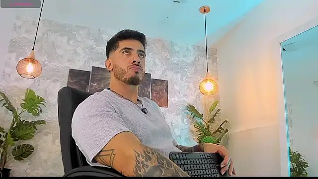 Snapshot of Nate_franco chatting on May 30, 2026, 1:23 am Nate franco online show from May 30, 2026, 1:23 am