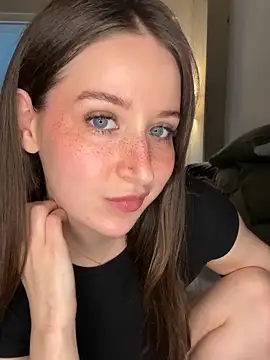 nerdynina online show from May 3, 2026, 10:46 pm