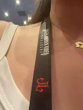 Snapshot of nerdynina chatting on January 22, 2025, 9:32 pm nerdynina online show from January 22, 2025, 9:32 pm