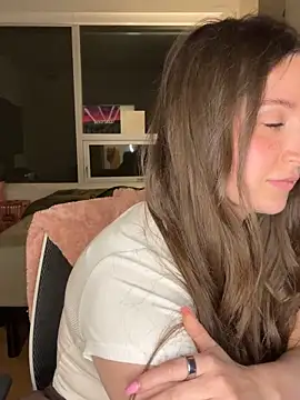 nerdynina online show from March 17, 2026, 2:58 am