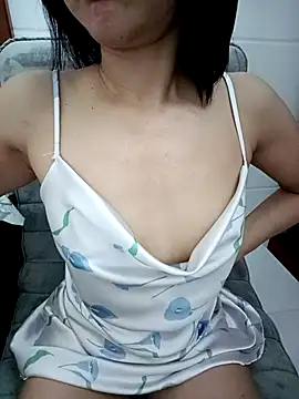    Erin    online show from October 14, 2025, 3:45 pm