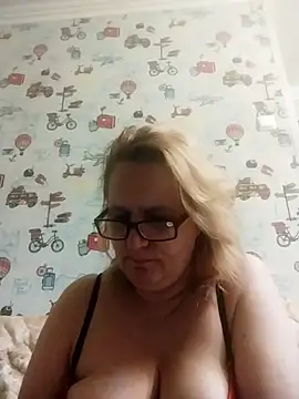 Snapshot of Forest-Lady chatting on September 10, 2025, 12:26 pm Forest-Lady online show from September 10, 2025, 12:26 pm