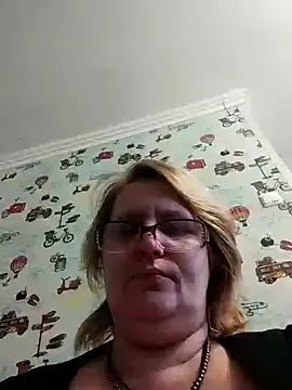 Snapshot of Forest-Lady chatting on February 12, 2025, 1:16 pm Forest-Lady online show from February 12, 2025, 1:16 pm