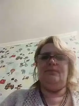 Snapshot of Forest-Lady chatting on February 24, 2025, 3:09 pm Forest-Lady online show from February 24, 2025, 3:09 pm
