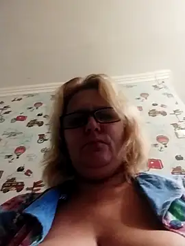 Snapshot of Forest-Lady chatting on September 25, 2025, 3:29 pm Forest-Lady online show from September 25, 2025, 3:29 pm