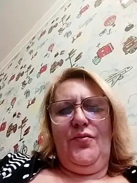Snapshot of Forest-Lady chatting on September 18, 2025, 2:53 pm Forest-Lady online show from September 18, 2025, 2:53 pm