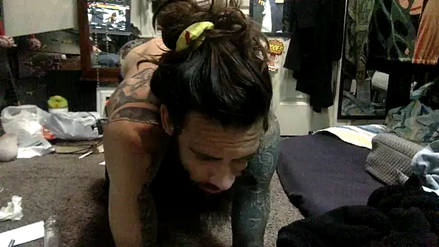 Robriguezxxx online show from May 6, 2026, 3:21 am