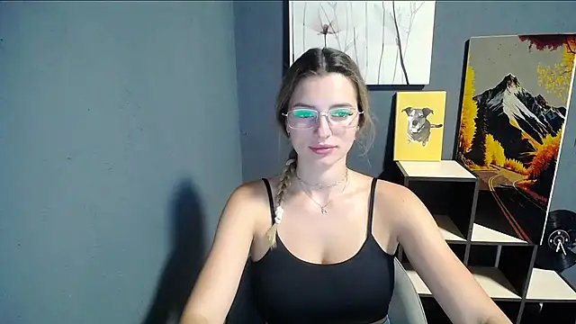 Snapshot of lady_olivia_ chatting on August 7, 2026, 12:22 pm lady olivia online show from August 7, 2026, 12:22 pm