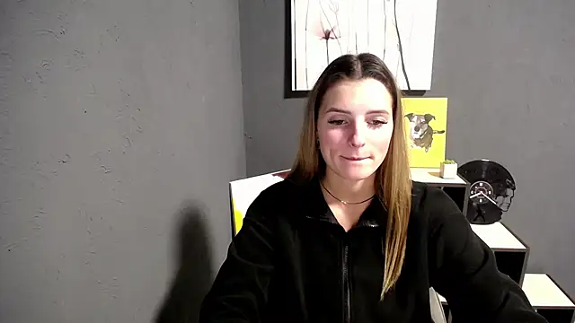 lady olivia  online show from October 20, 2025, 3:45 pm