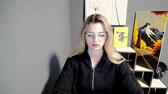 Snapshot of lady_olivia_ chatting on July 10, 2026, 11:32 am lady olivia online show from July 10, 2026, 11:32 am