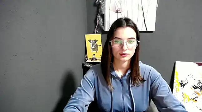 lady olivia  online show from January 7, 2025, 2:19 pm