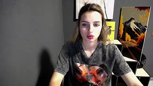 Snapshot of lady_olivia_ chatting on June 9, 2026, 4:19 pm lady olivia online show from June 9, 2026, 4:19 pm