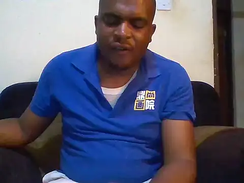 Snapshot of lui_cuuty chatting on September 20, 2025, 2:22 pm lui cuuty online show from September 20, 2025, 2:22 pm