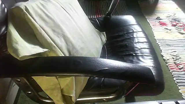 Snapshot of Carte1921 chatting on February 14, 2026, 12:27 pm Carte1921 online show from February 14, 2026, 12:27 pm