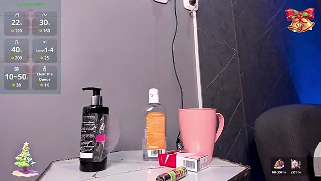 Snapshot of rebekawatson_ chatting on December 19, 2024, 1:07 pm rebekawatson online show from December 19, 2024, 1:07 pm