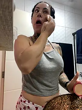 Snapshot of YasmimBrasil chatting on November 1, 2025, 8:41 am YasmimBrasil online show from November 1, 2025, 8:41 am