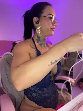 YasmimBrasil online show from July 14, 2026, 10:21 am