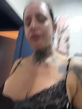 YasmimBrasil online show from May 6, 2026, 6:17 am