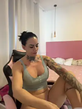 YasmimBrasil online show from July 25, 2026, 2:34 pm