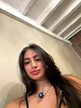 Snapshot of Taylor-Jonnees chatting on November 26, 2025, 4:40 pm Taylor-Jonnees online show from November 26, 2025, 4:40 pm