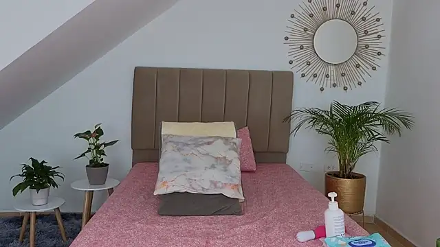 Snapshot of kataleyarios01 chatting on July 23, 2026, 1:58 am kataleyarios01 online show from July 23, 2026, 1:58 am