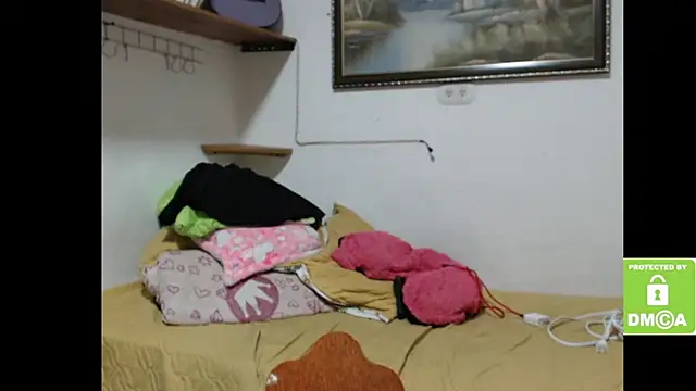 Snapshot of alice_trinity chatting on December 20, 2025, 12:13 am alice trinity online show from December 20, 2025, 12:13 am