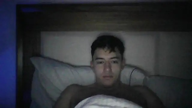 Snapshot of Estebitan_vm chatting on November 21, 2025, 1:10 pm Estebitan vm online show from November 21, 2025, 1:10 pm