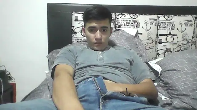 Snapshot of Estebitan_vm chatting on April 18, 2026, 1:08 am Estebitan vm online show from April 18, 2026, 1:08 am
