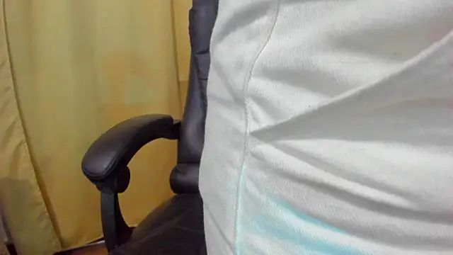 Snapshot of noah_jonson chatting on January 8, 2025, 3:29 am noah jonson online show from January 8, 2025, 3:29 am