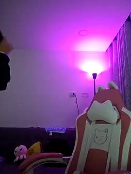 Snapshot of azumiichan chatting on November 15, 2025, 12:25 am azumiichan online show from November 15, 2025, 12:25 am