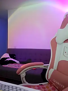 Snapshot of azumiichan chatting on October 14, 2025, 11:58 pm azumiichan online show from October 14, 2025, 11:58 pm