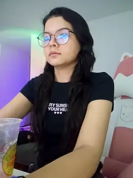 Snapshot of azumiichan chatting on October 23, 2025, 12:09 am azumiichan online show from October 23, 2025, 12:09 am