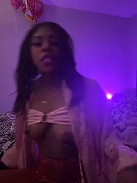 Snapshot of CamGirlLeanna chatting on March 7, 2025, 8:02 am CamGirlLeanna online show from March 7, 2025, 8:02 am