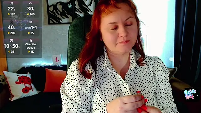 Nikki March online show from February 17, 2025, 9:35 am