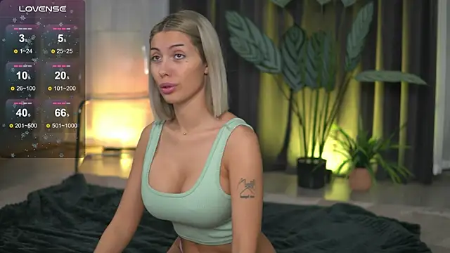 AudreyZanne online show from October 27, 2025, 7:31 am