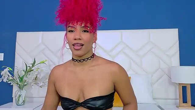 Snapshot of RubyRossel chatting on July 19, 2026, 12:35 pm RubyRossel online show from July 19, 2026, 12:35 pm