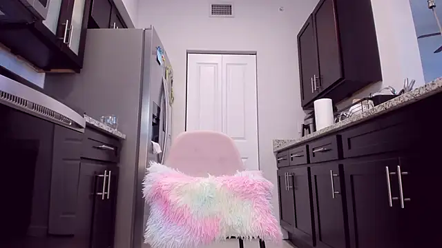 AngieDaniels1 online show from February 22, 2026, 1:57 pm