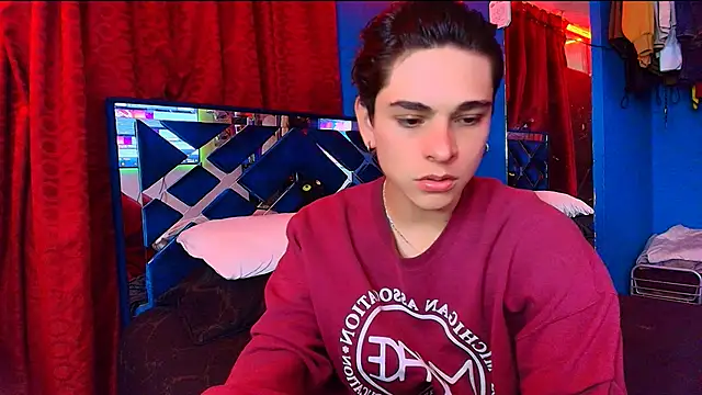 Snapshot of Luke_Howland chatting on June 23, 2026, 12:30 am Luke Howland online show from June 23, 2026, 12:30 am