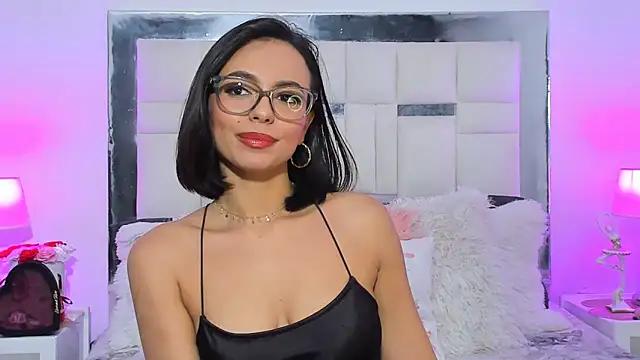 Snapshot of MelodyMarks_ chatting on March 14, 2025, 12:10 am MelodyMarks online show from March 14, 2025, 12:10 am