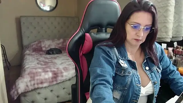 Snapshot of Carol_Scottt chatting on June 4, 2026, 10:14 pm Carol Scottt online show from June 4, 2026, 10:14 pm