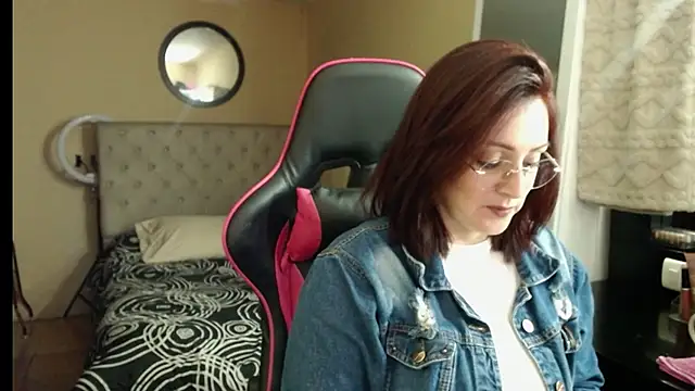 Carol Scottt online show from October 8, 2025, 10:10 pm