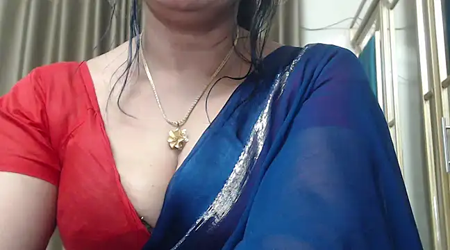 Snapshot of desi-maisa130 chatting on January 30, 2025, 8:10 pm desi-maisa130 online show from January 30, 2025, 8:10 pm