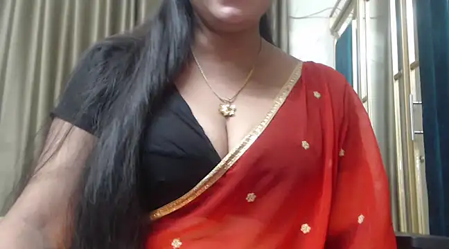 Snapshot of desi-maisa130 chatting on February 22, 2025, 4:40 pm desi-maisa130 online show from February 22, 2025, 4:40 pm