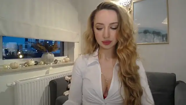 Snapshot of JulietteDiamond chatting on November 19, 2025, 3:12 pm JulietteDiamond online show from November 19, 2025, 3:12 pm