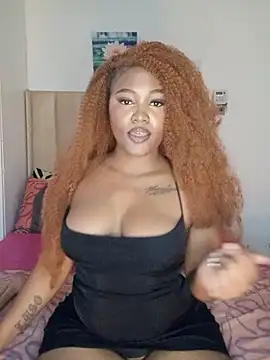 Snapshot of charmainexxx chatting on June 18, 2026, 2:33 pm charmainexxx online show from June 18, 2026, 2:33 pm