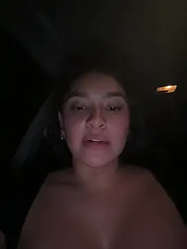 Snapshot of sarasoto_1 chatting on February 25, 2025, 1:20 am sarasoto 1 online show from February 25, 2025, 1:20 am