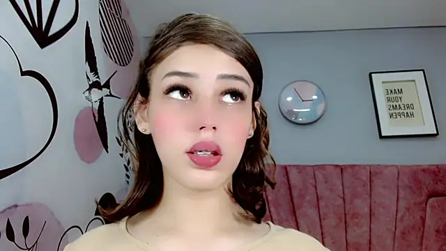 ValeriaAguilar online show from January 10, 2025, 2:23 pm