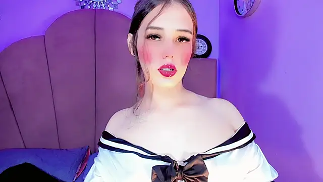 ValeriaAguilar online show from November 10, 2025, 10:37 pm